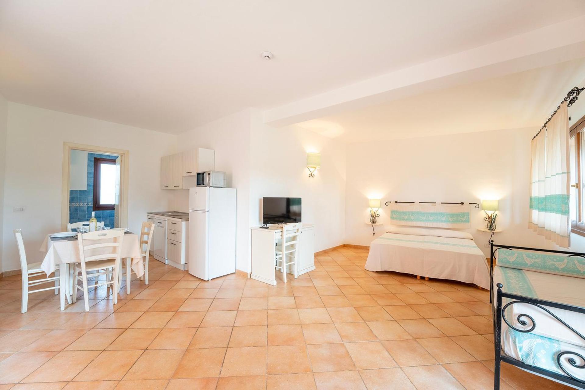 Residence Pierre & Vacances Vignola Mare Exterior photo